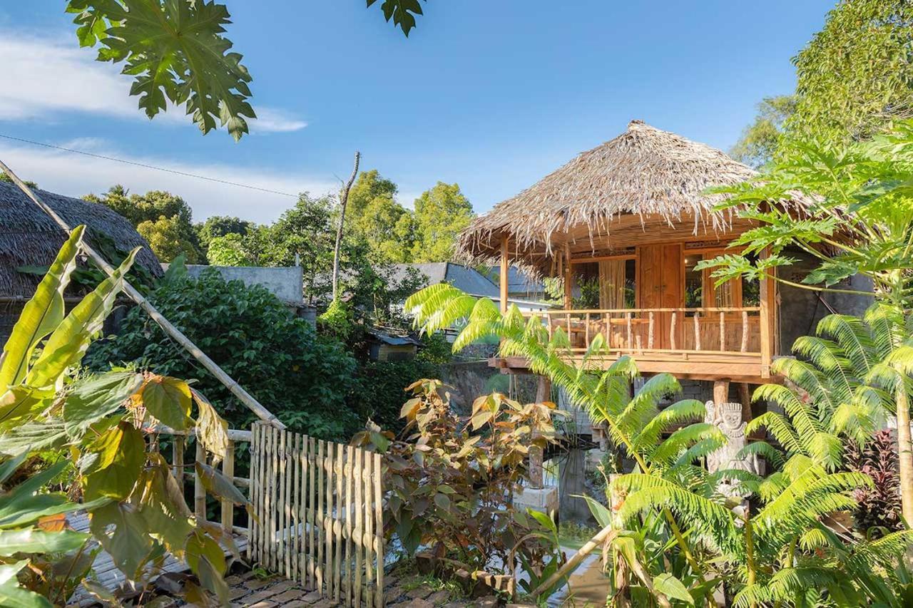 Onong'S Homestay & Cafe Tomohon Zewnętrze zdjęcie